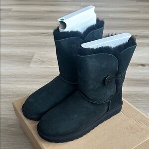 UGG Women's Bailey Button II Boot